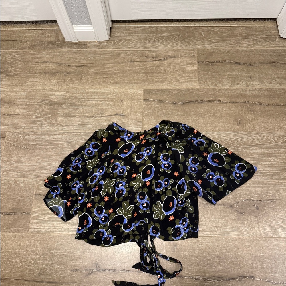 Eloquii Black Floral Crop Top